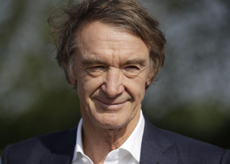 Manchester United announces selling up to 25% of club to British billionaire Jim Ratcliffe