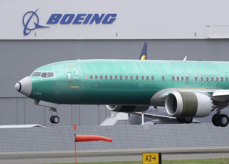 Boeing wants airlines to investigate possible missing parts on 737 jet