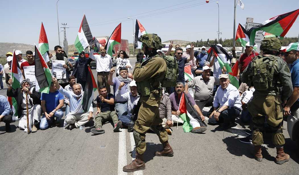 Pro-Palestinian Protesters Drawing a Line...in the Street...Outside Airports – HotAir