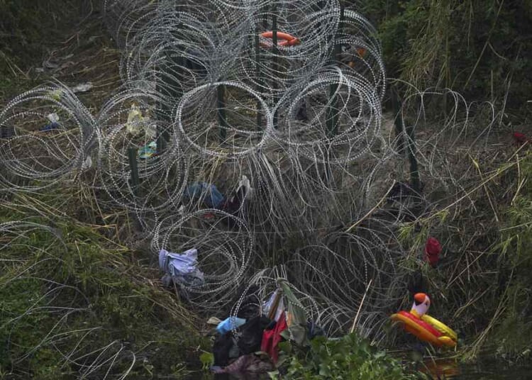 SCOTUS Rules Against Texas on Razor Wire