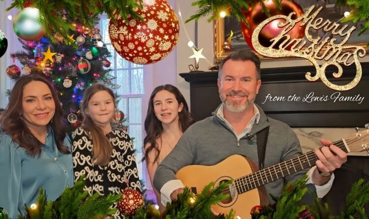 Video & Podcast: Merry Christmas From The Lewis Family!