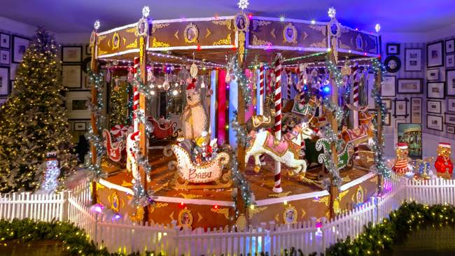 Bedford Springs Delights With Small-Town Christmas Charm – HotAir