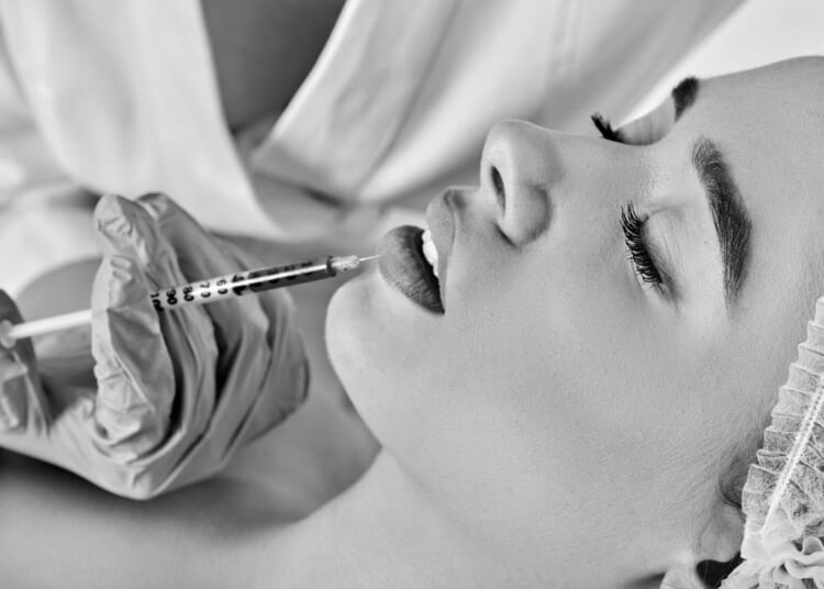 Is natural beauty peeling off the mask of ‘Instagram face’?