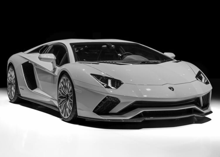 The mysterious case of the Green councillor and the gas-guzzling Lamborghini