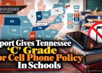 Report Gives Tennessee ‘C’ Grade For Cell Phone Policy In Schools