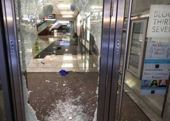 Paris Shop Owners in Distress – HotAir
